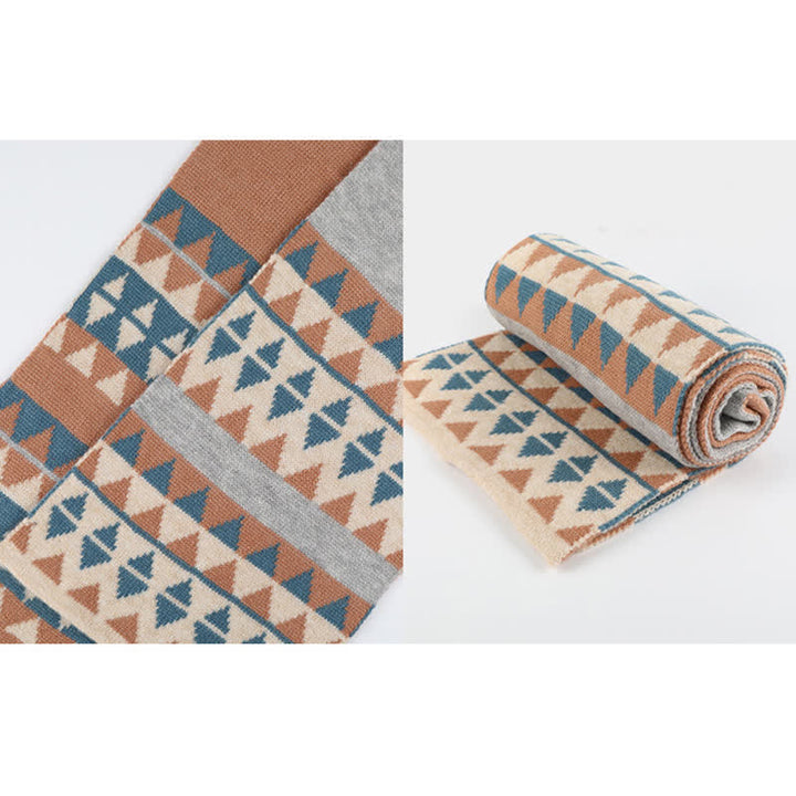 3-teiliges Damen-Set mit Mütze, Schal und Handschuhen im Dreiecksmuster