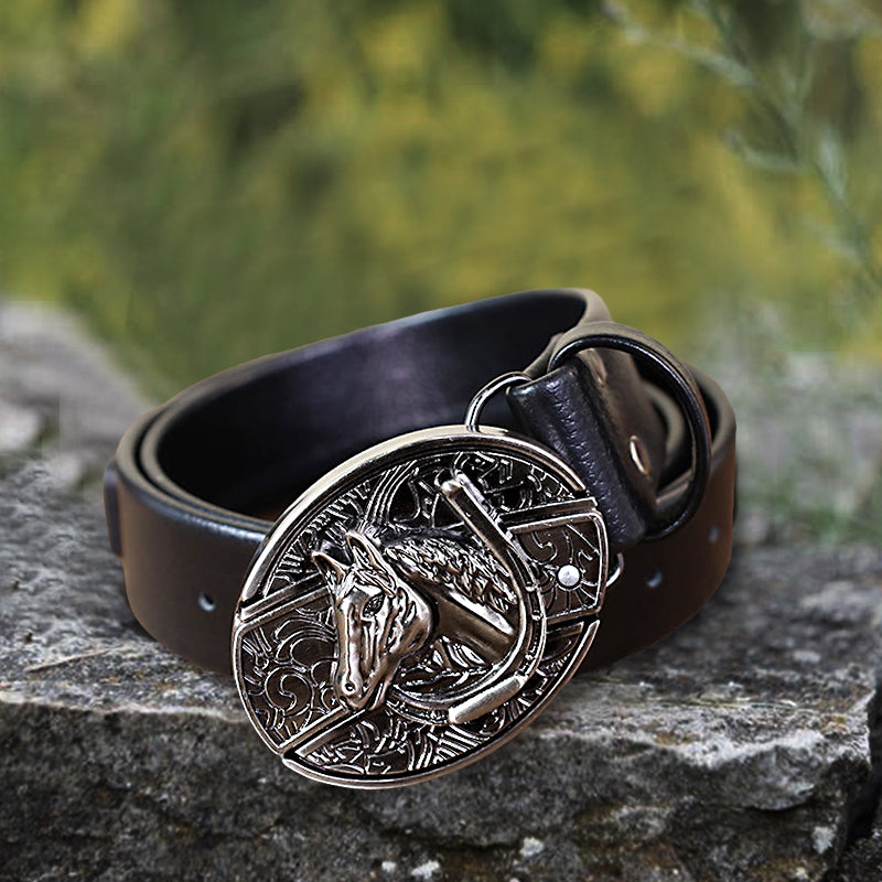 Klassischer Leder-Gürtel mit Pferdekopf und Klappmesser