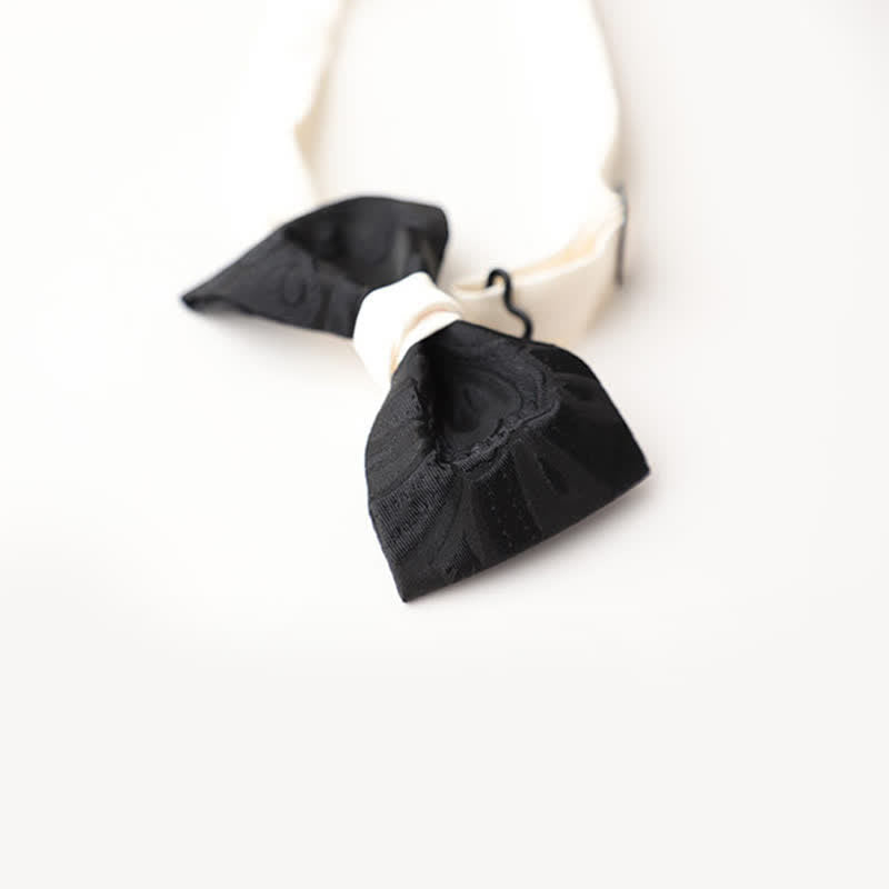 Elegante Schwarze Fliege für Männer mit Weißer Kombination