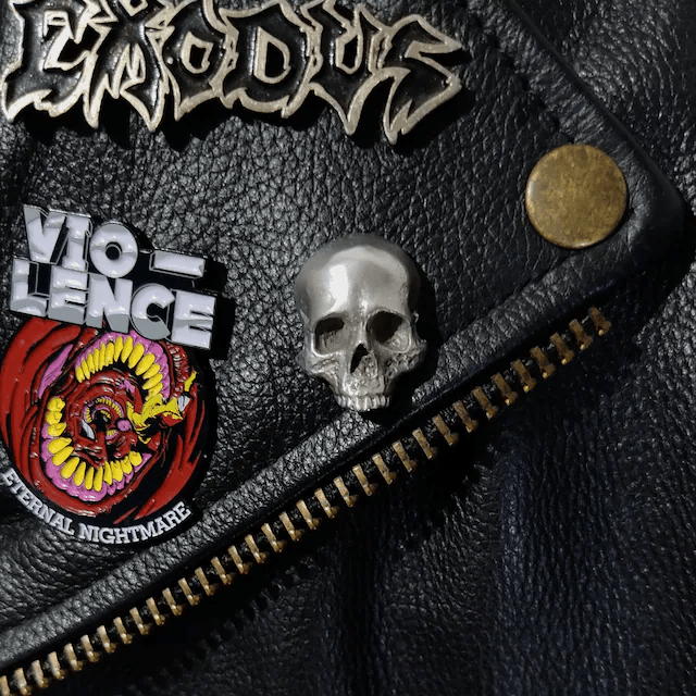 Erstaunliche Retro-Gothic Schädel Brosche