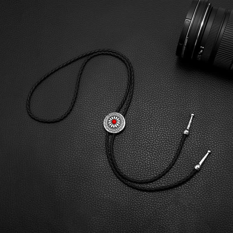 Bolotie mit rundem Mittelstück aus türkisem Stein