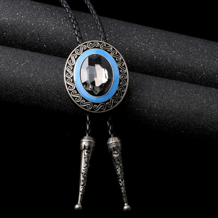 Bolo-Krawatte im Westernstil mit mittlerem Kristalleinsatz