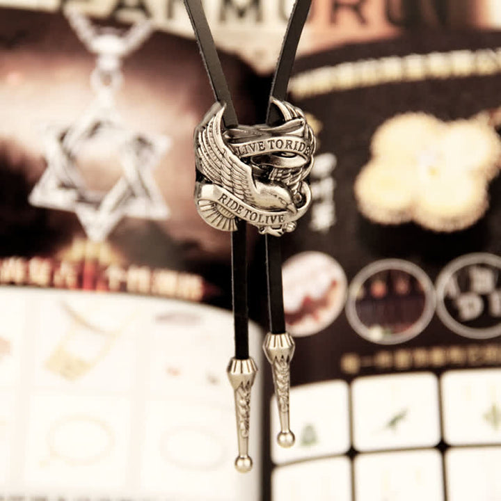 Westlich charmante fliegende Adler-Bolo-Krawatte