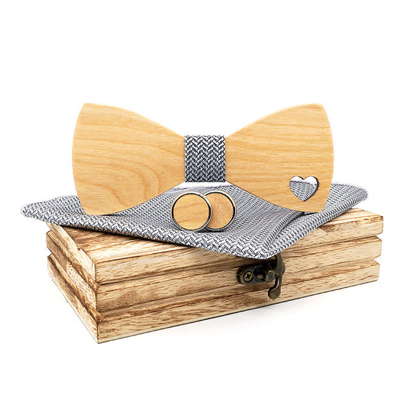 3er Set aus Holzfliege in Herzform für Herren