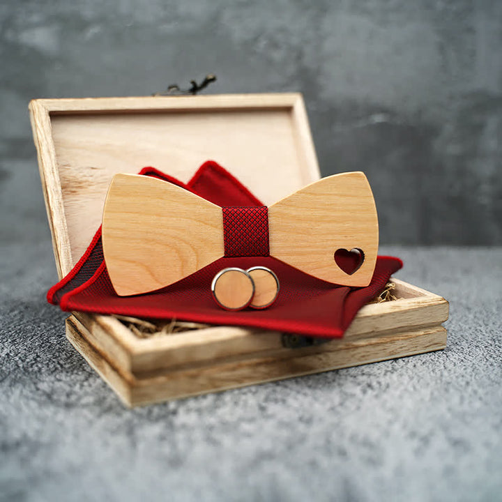 3er Set aus Holzfliege in Herzform für Herren