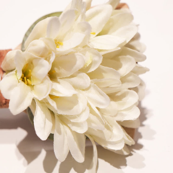 Herren Fliege aus reinweißer künstlicher Blume und Holz