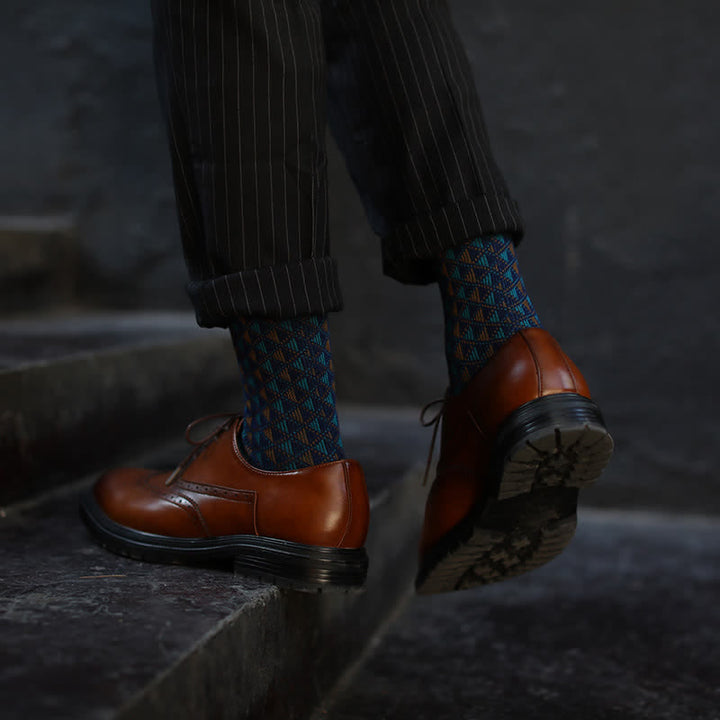 Baumwollsocken mit kontrastierendem Dreiecksmuster