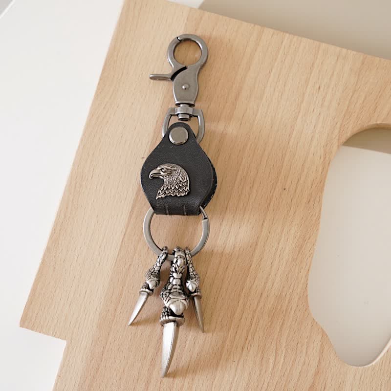 Adlerklaue gotisches Anhänger Leder Schlüsselanhänger
