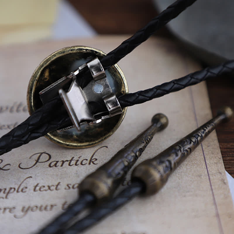 Antike blautürkisfarbene Emaille-Blumen-Bolo-Krawatte