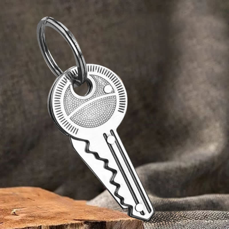 Kompaktes Mini-Klappmesser in Schlüsselform als Schlüsselanhänger