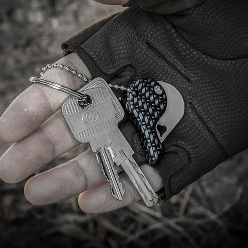 Herzförmiger Schlüsselanhänger mit hohler Klinge für Taschenklappmesser