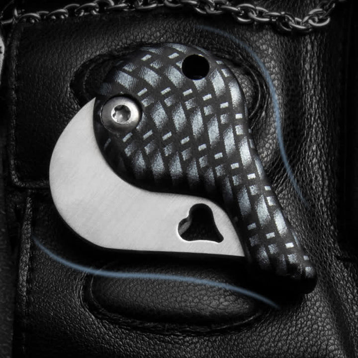 Herzförmiger Schlüsselanhänger mit hohler Klinge für Taschenklappmesser