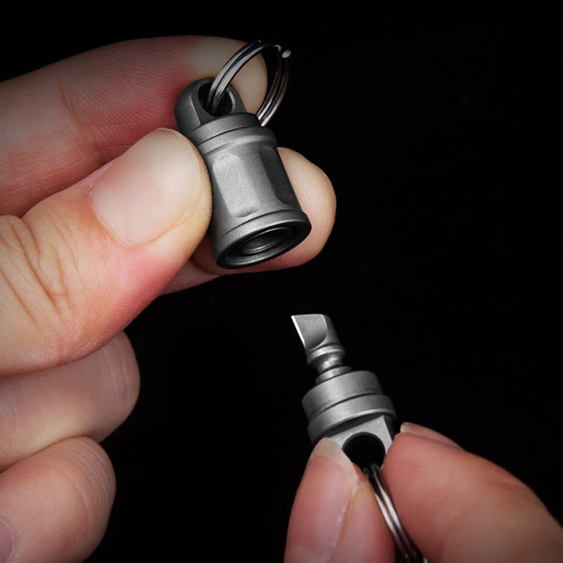 Schlüsselanhänger mit Schnellverschluss aus Titanlegierung