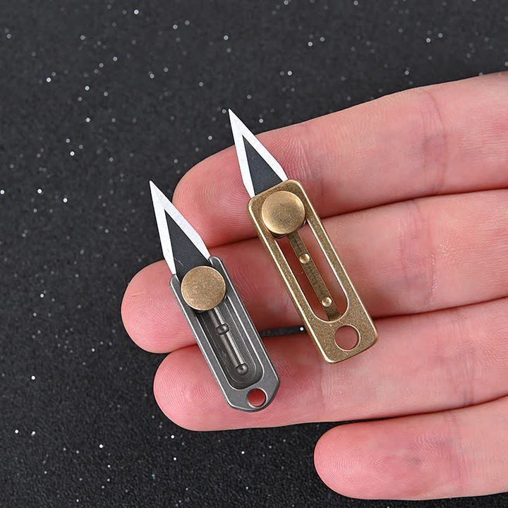 EDC-Werkzeug Messing Mini Push Blade Schlüsselanhänger