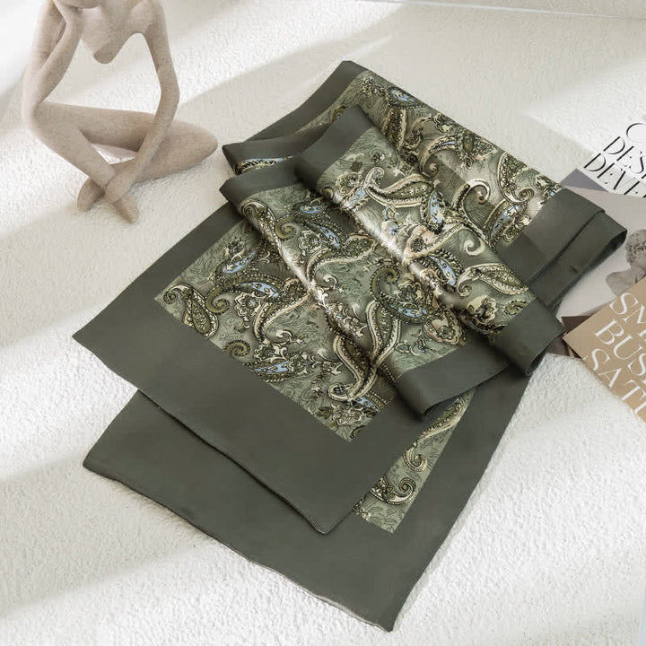 Dünner, langer Herrenschal aus reiner Seide mit Paisleymuster im Vintage-Stil