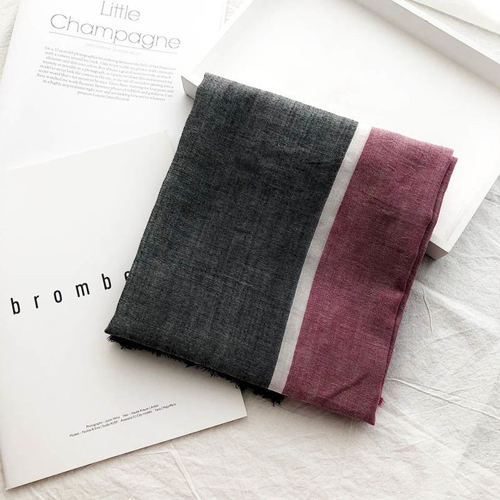 Dreifarbiger, farblich passender Faltenschal für den Sommer