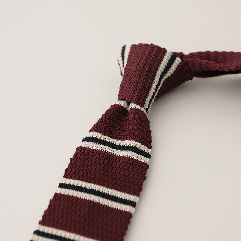 Gestreifte schmale Strickkrawatte für Herren