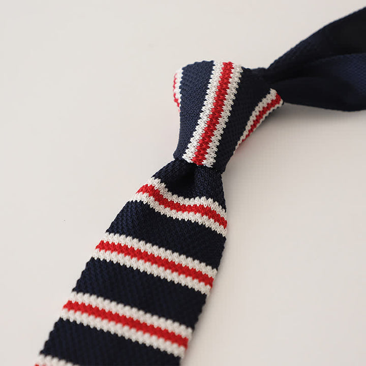 Gestreifte schmale Strickkrawatte für Herren