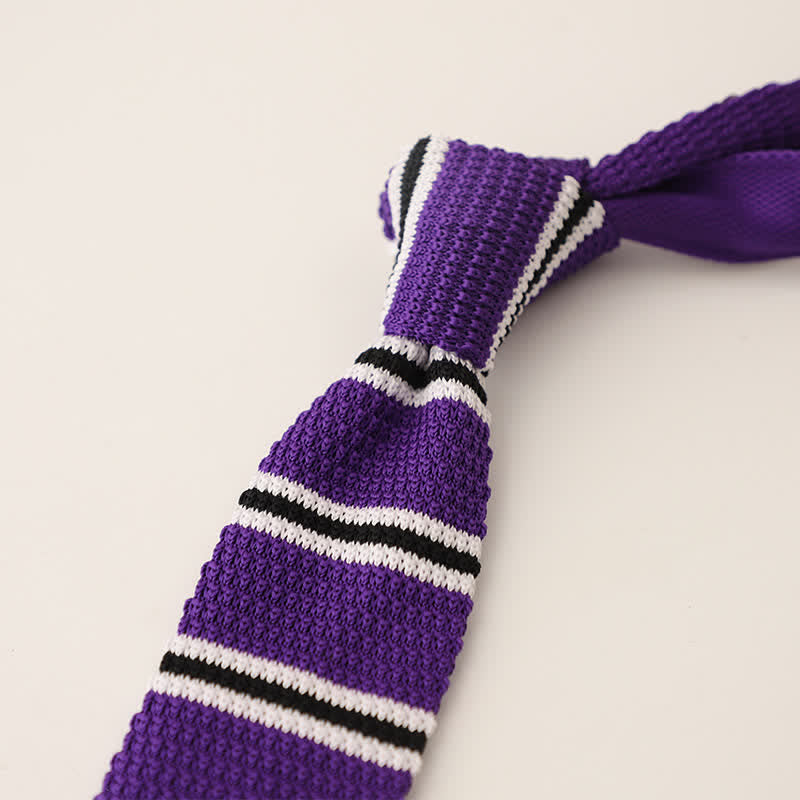 Gestreifte schmale Strickkrawatte für Herren