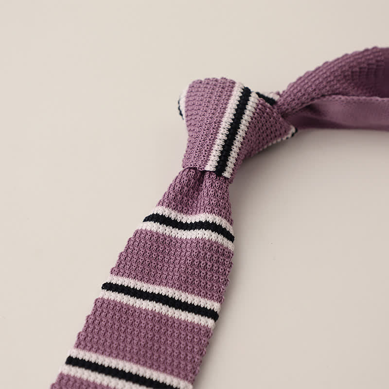 Gestreifte schmale Strickkrawatte für Herren
