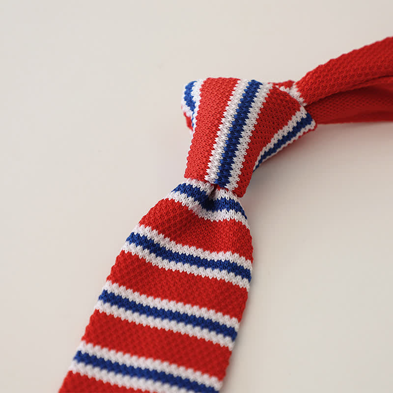 Gestreifte schmale Strickkrawatte für Herren
