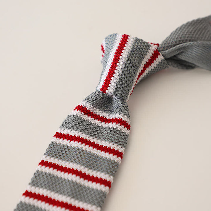 Gestreifte schmale Strickkrawatte für Herren