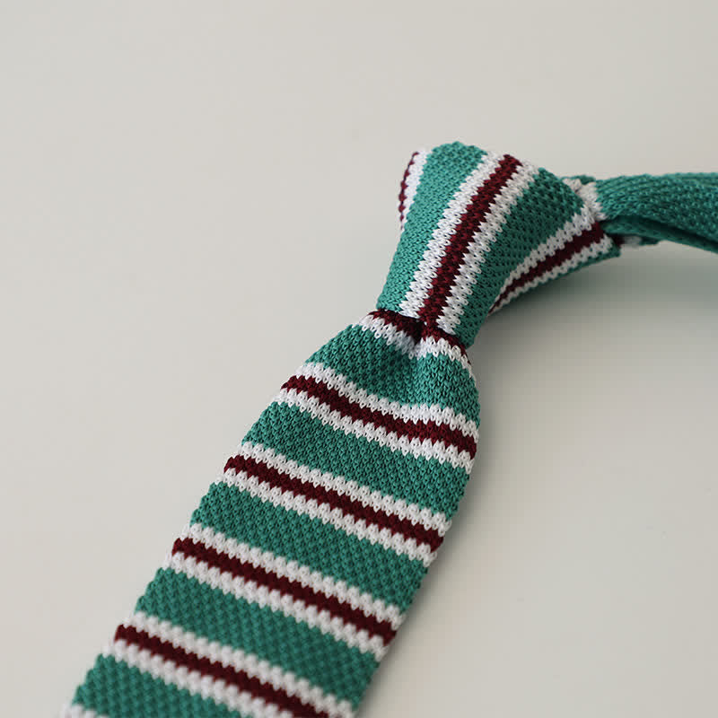 Gestreifte schmale Strickkrawatte für Herren