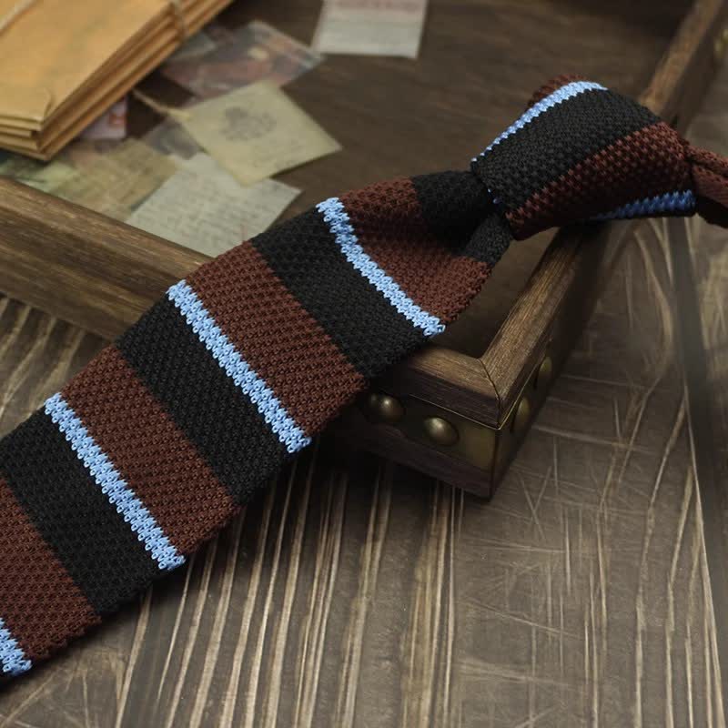 Gestreifte Strickkrawatte mit Farbblockmuster für Herren