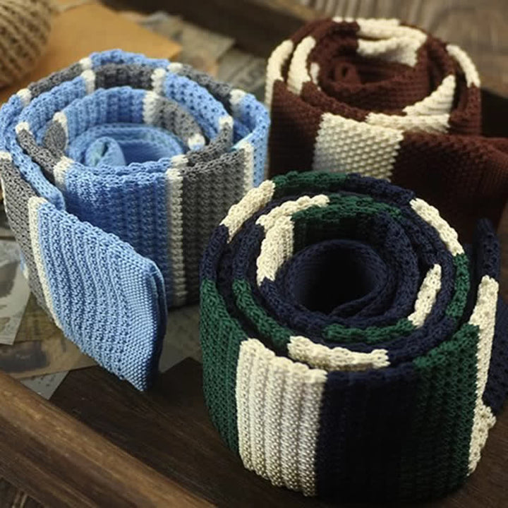 Gestreifte Strickkrawatte mit Farbblockmuster für Herren
