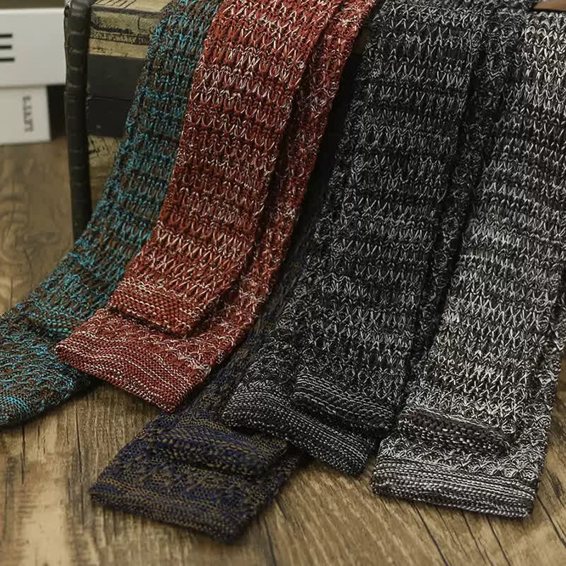 Bunte, dunkle Strickkrawatte für Herren