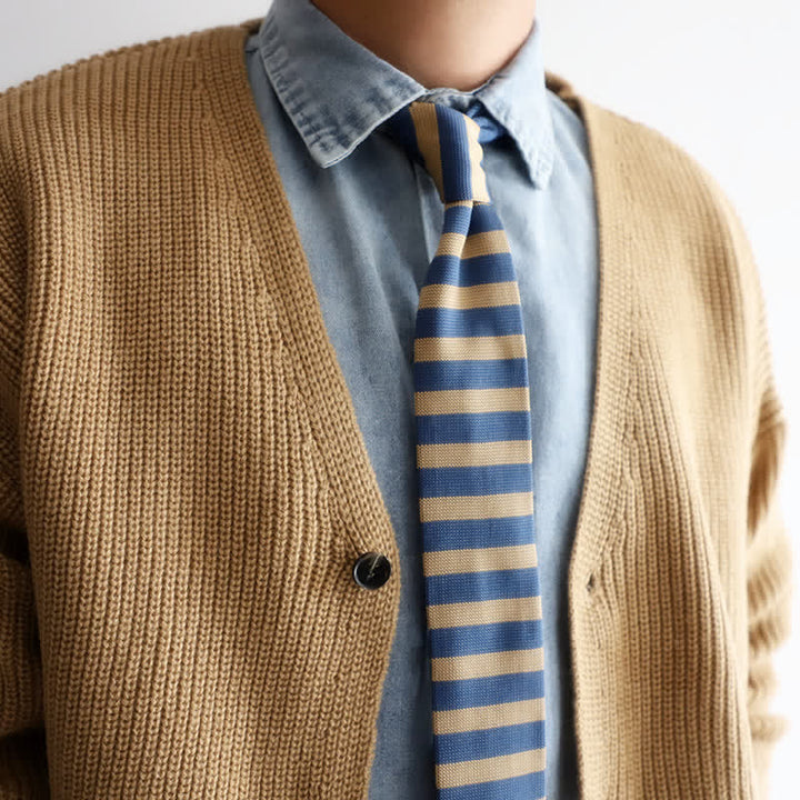 Gestrickte Krawatte mit Streifen in Blau und Khaki für Herren