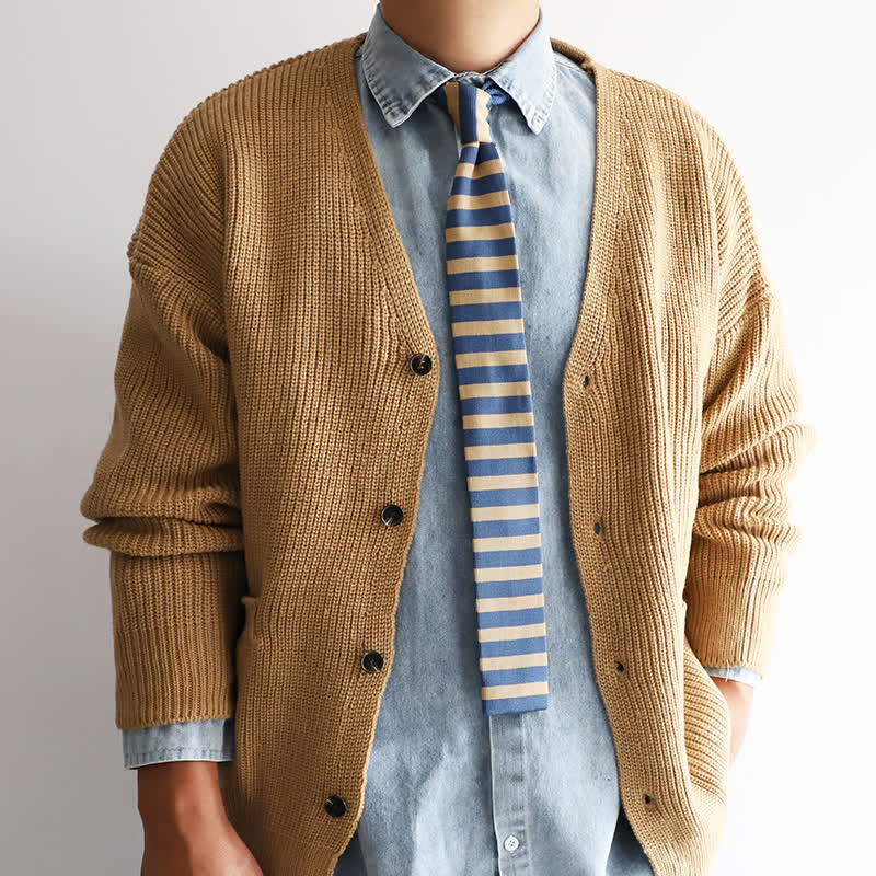 Gestrickte Krawatte mit Streifen in Blau und Khaki für Herren