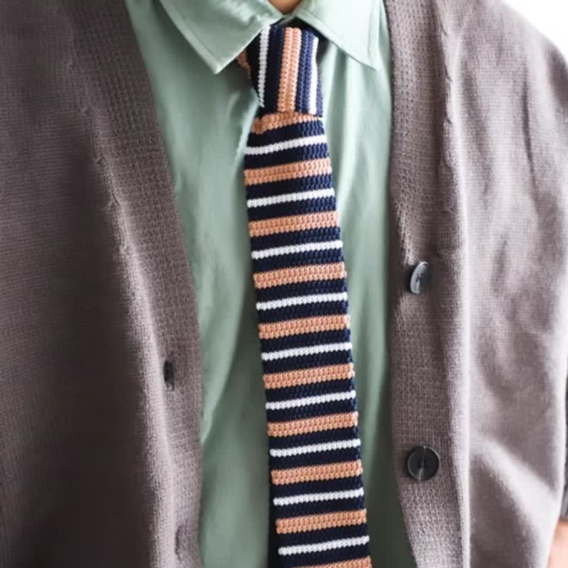 Strickkrawatte für Herren im Vintage-Stil mit britischem Muster