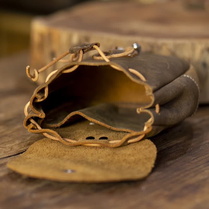 Kleine Geldbörse im indischen Stil mit Kordelzug, Gürteltasche aus Crazy Horse-Leder