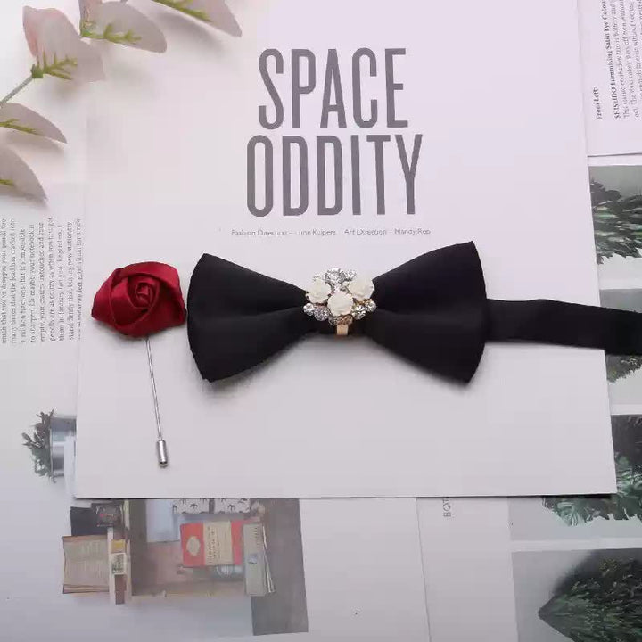 2-teiliges Herren-Fliege-Set mit goldenen Metallperlen und Blumendekor, rote Corsage