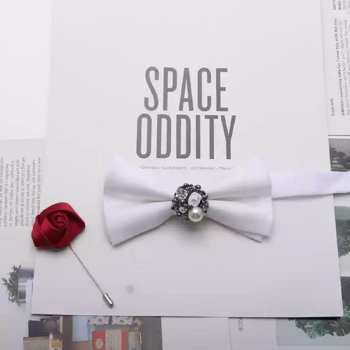 2-teiliges Herren-Fliege-Set mit goldenen Metallperlen und Blumendekor, rote Corsage