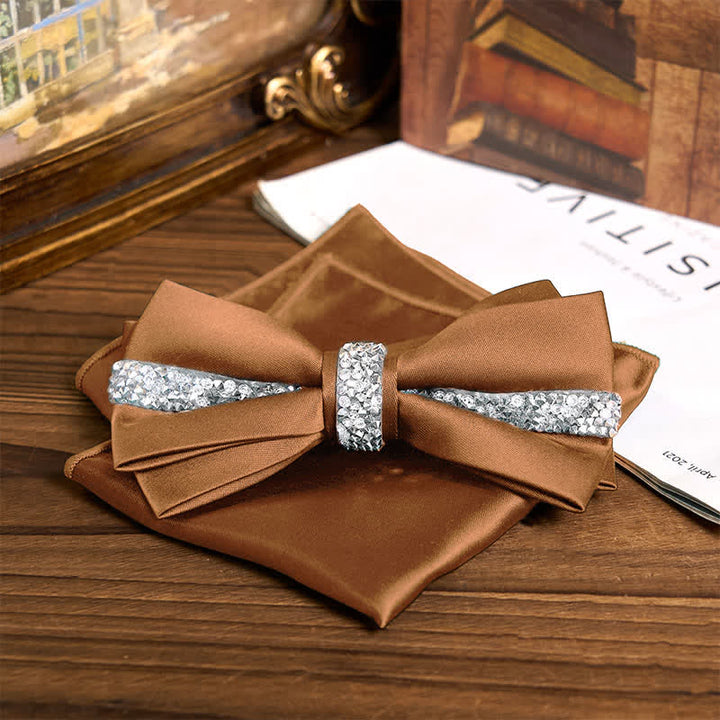 Herren-Set aus Satin mit Fliege und Einstecktuch und glänzendem Strass