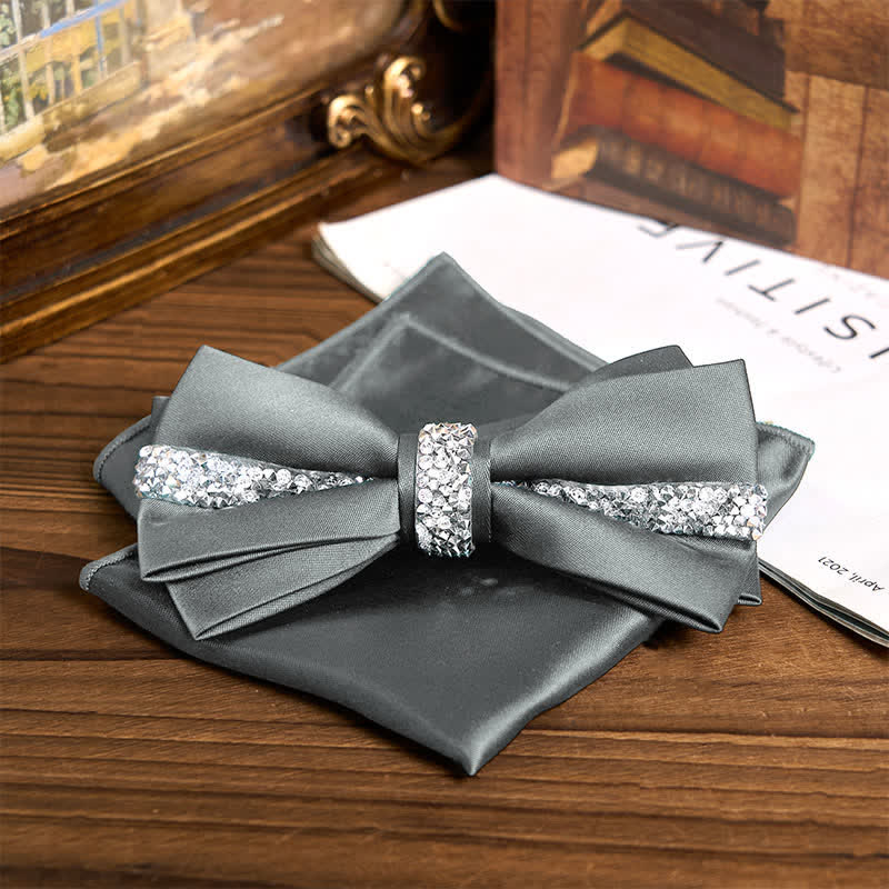 Herren-Set aus Satin mit Fliege und Einstecktuch und glänzendem Strass