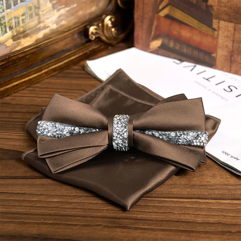 Herren-Set aus Satin mit Fliege und Einstecktuch und glänzendem Strass