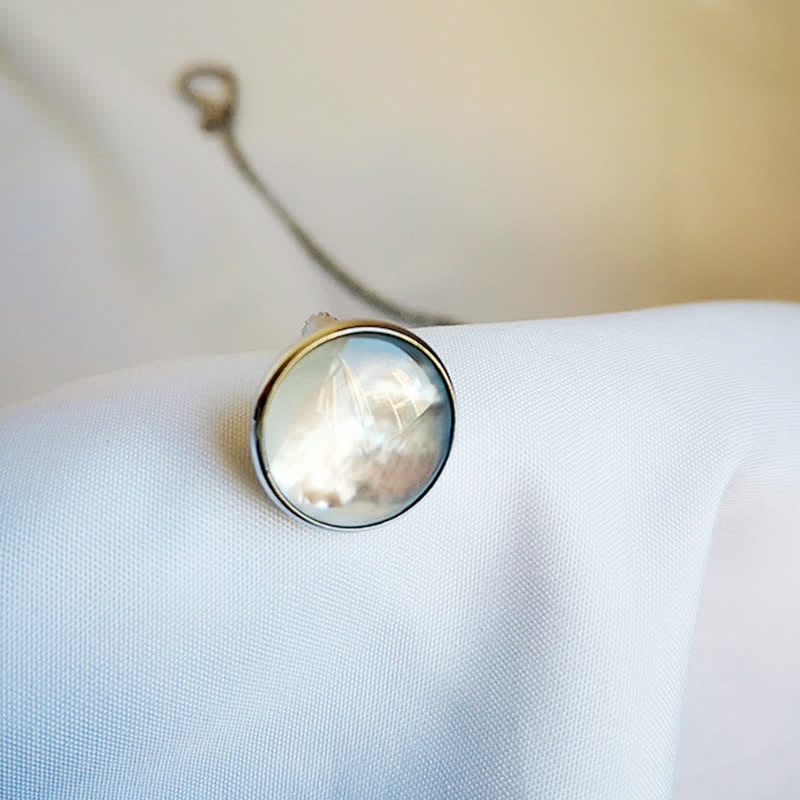 Herren-Anzugbrosche mit natürlicher Muschelkette und hängender Kette