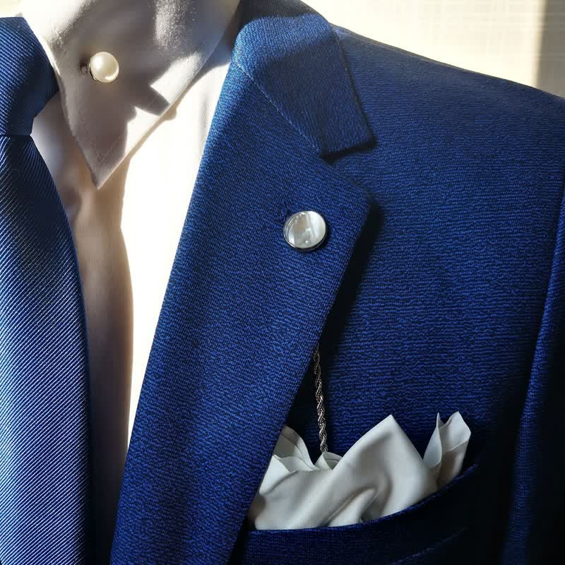 Herren-Anzugbrosche mit natürlicher Muschelkette und hängender Kette