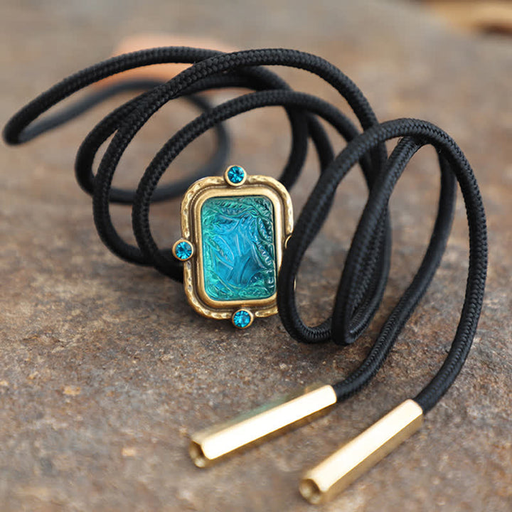 Bolokrawatte im Retro-Palaststil mit Meereslandschaft in Blau und Grün