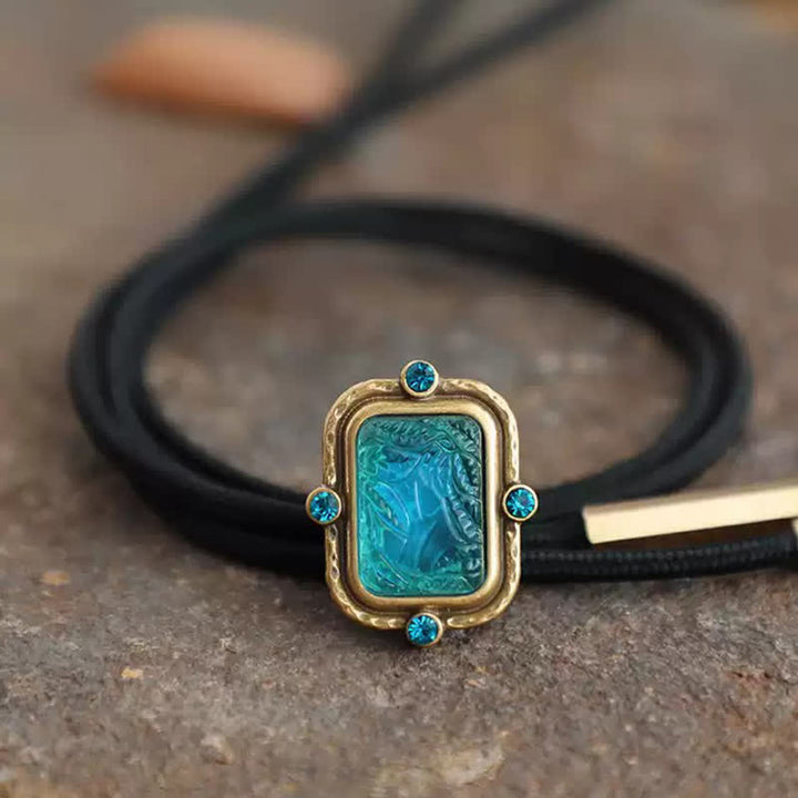 Bolokrawatte im Retro-Palaststil mit Meereslandschaft in Blau und Grün