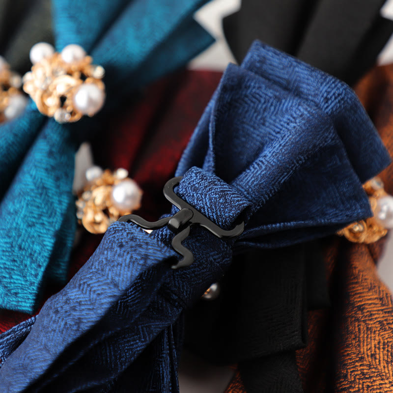 Doppellagige Fliege mit verstellbarem Riemen aus Perlenjacquard