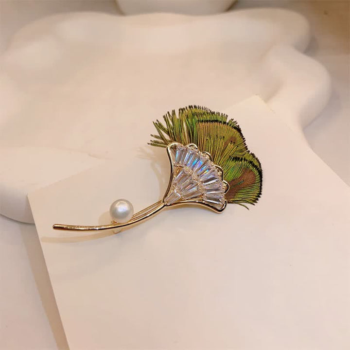 Grüne Brosche in Form eines Pfauenfeder-Gingkoblatts für Damen