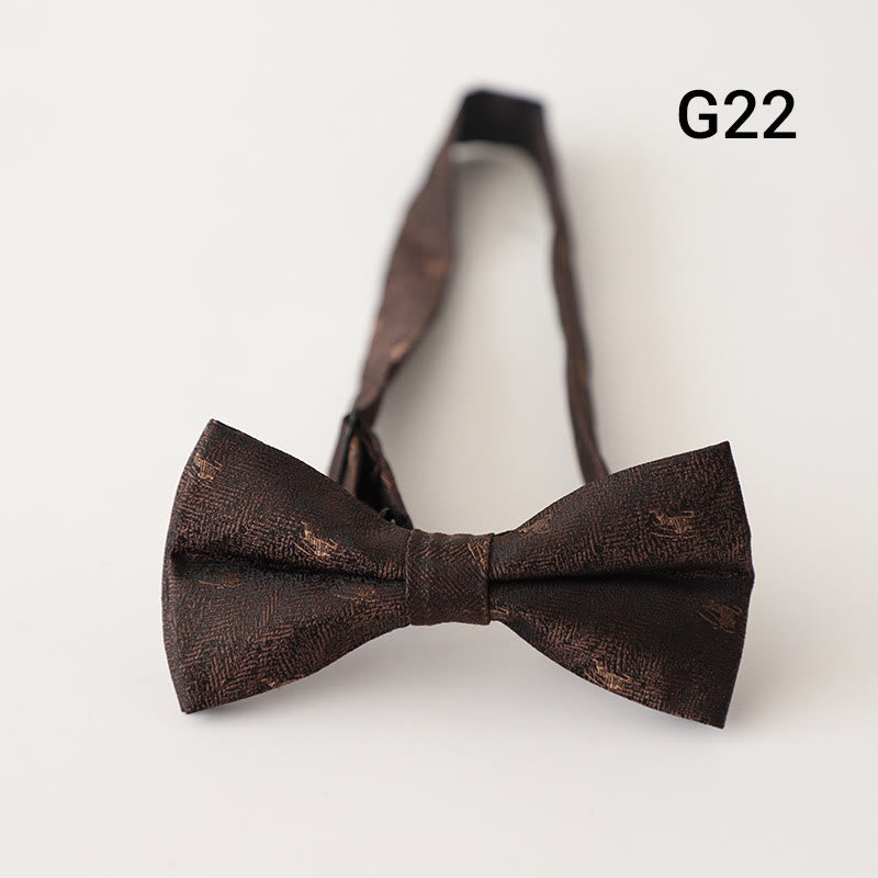 Vorgebundene Fliege mit verstellbarem Riemen und Retro-Blumendruck