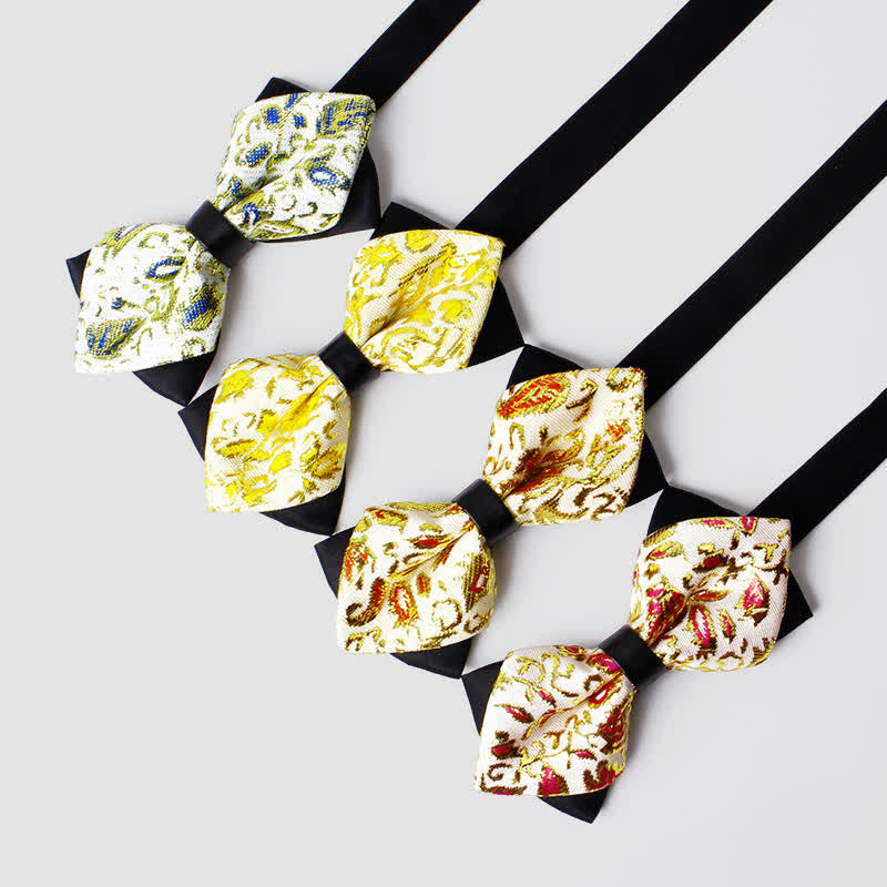 Männliche Paisley-Fliege in Goldton