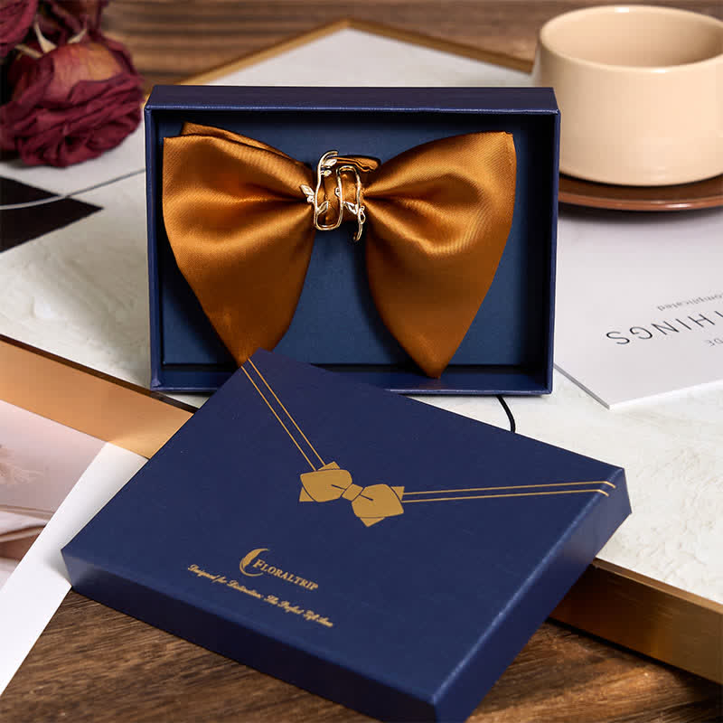 Übergroßes, spitzes Einstecktuch mit goldener Weinblatt-Fliege für Herren