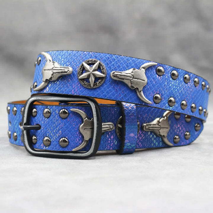 Silberner Stierkopf-Nietengürtel aus schwarzem Leder mit Schlangenhaut-Print