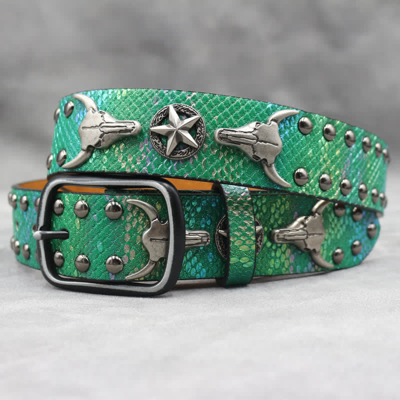 Silberner Stierkopf-Nietengürtel aus schwarzem Leder mit Schlangenhaut-Print